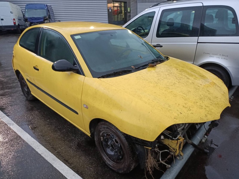seat ibiza (6l1) del año 2004