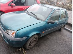 ford fiesta berlina (dx) del año 2000