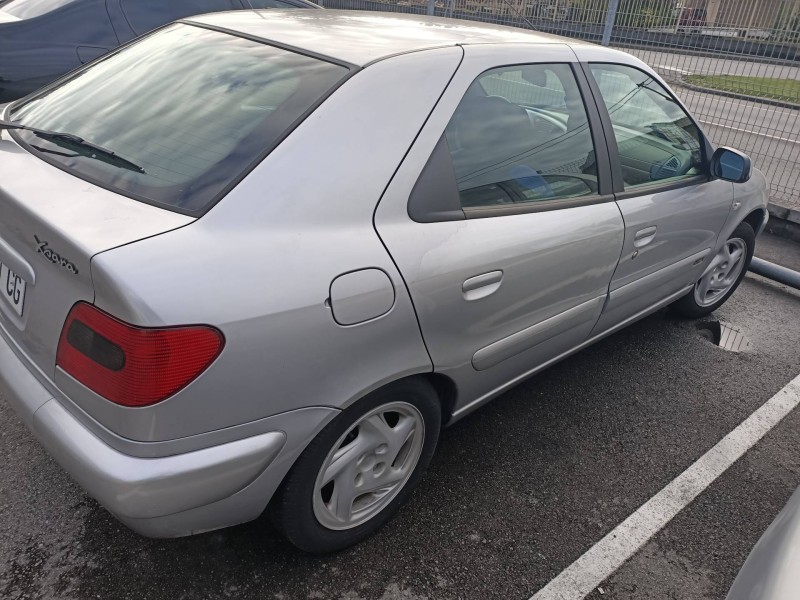 citroen xsara berlina del año 2000