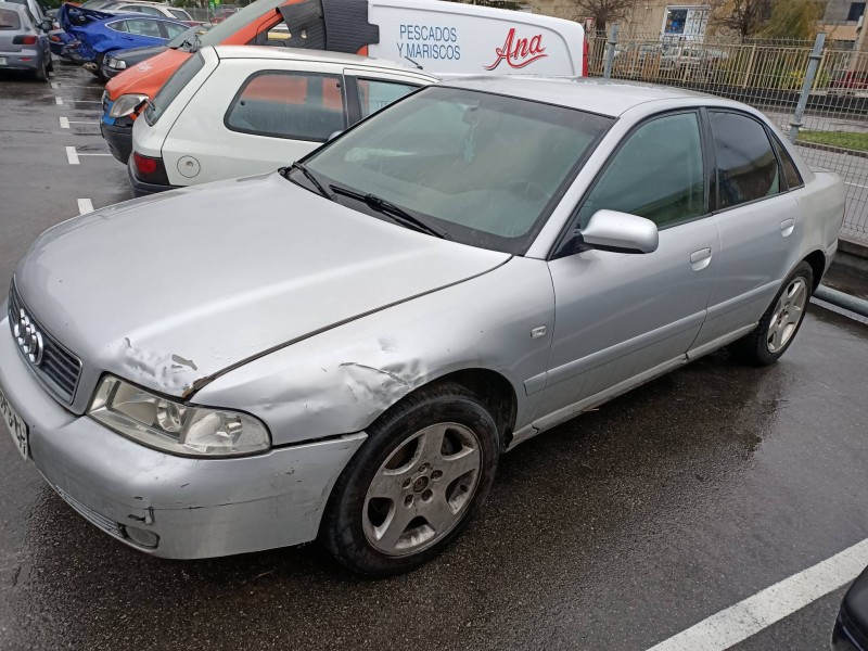 audi a4 berlina (b5) del año 2000