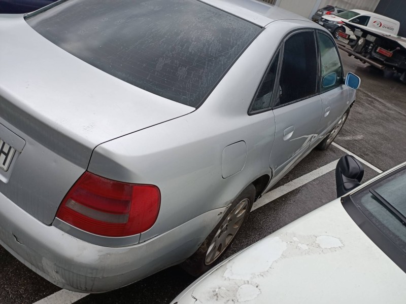 audi a4 berlina (b5) del año 2000