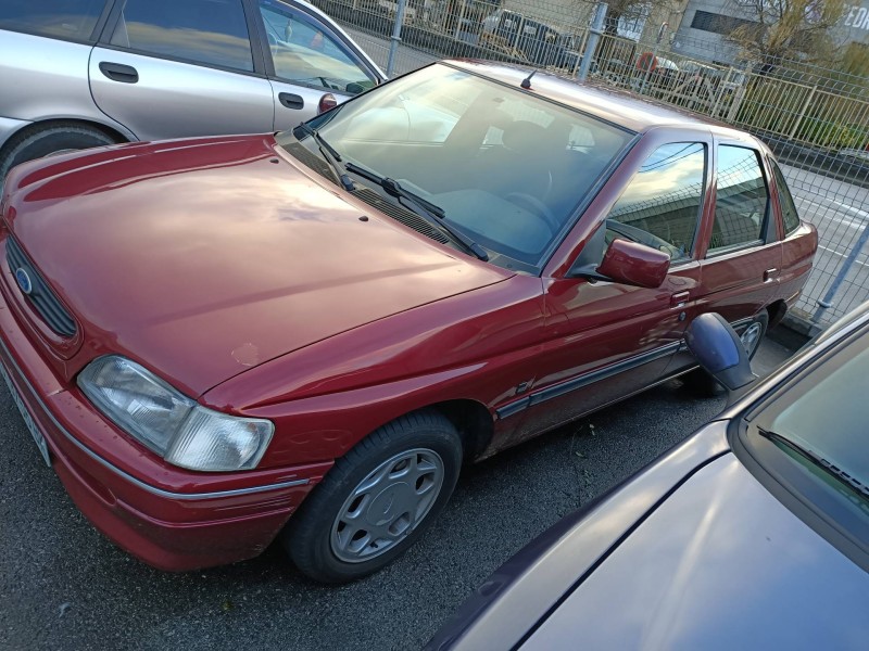ford escort berlina/turnier del año 1994