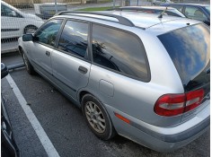 volvo v40 familiar del año 2002 2