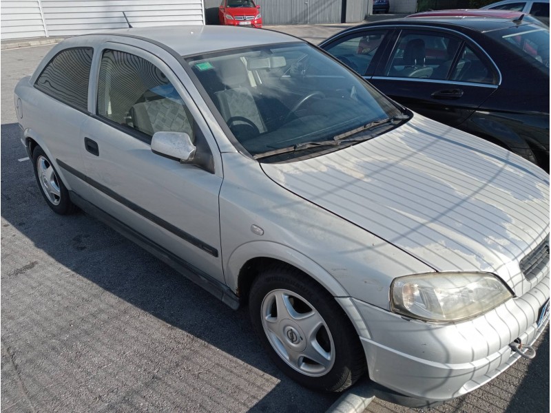 opel astra g berlina del año 1999