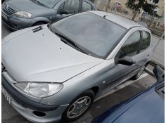 peugeot 206 berlina del año 2002