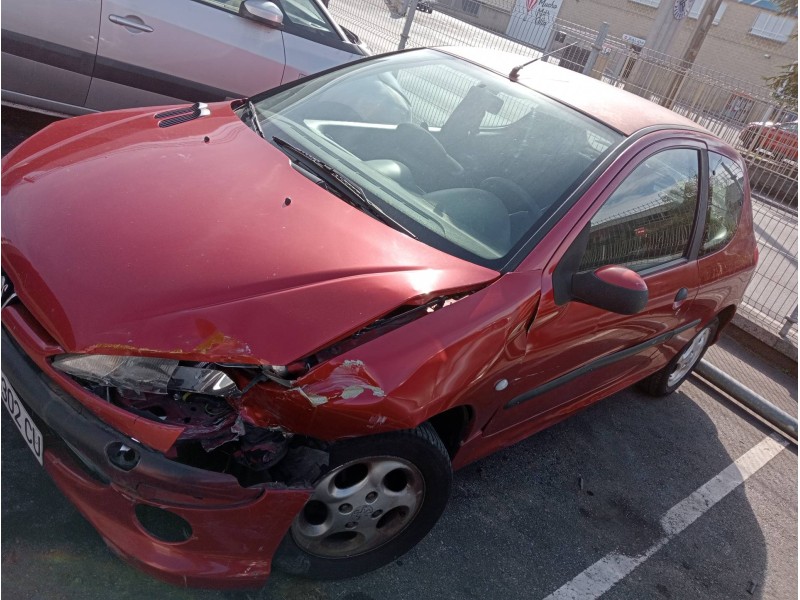 peugeot 206 berlina del año 2000