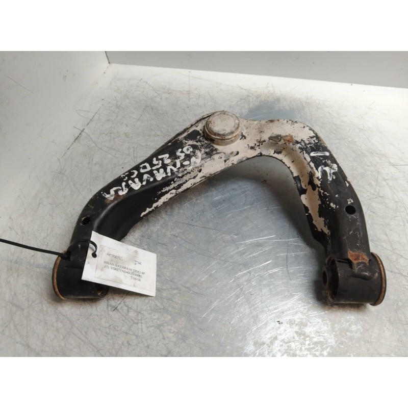 Recambio de brazo suspension superior delantero izquierdo para nissan navara pick-up (d40m) 2.5 dci diesel cat referencia OEM IA
