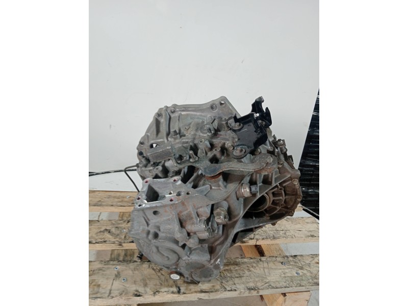 Recambio de caja cambios para toyota avensis advance referencia OEM IAM   6V