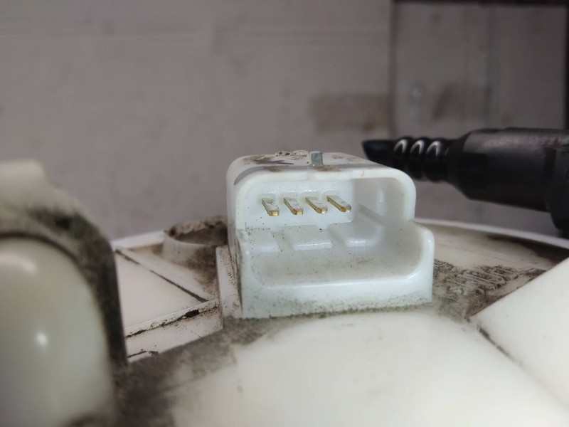 Recambio de bomba combustible para renault megane ii classic berlina confort authentique referencia OEM IAM   