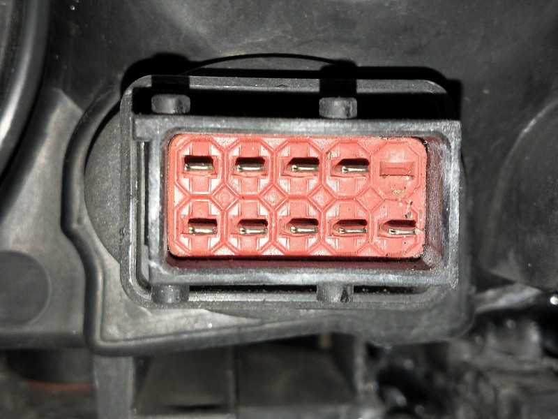 Recambio de faro derecho para saab 9-3 berlina 1.8 t vector referencia OEM IAM 5DV00829000 10640103480148 