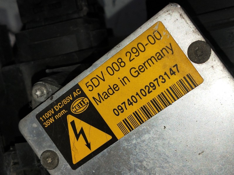 Recambio de faro izquierdo para saab 9-3 berlina 1.8 t vector referencia OEM IAM 5DV00829000 09740102973147 XENON