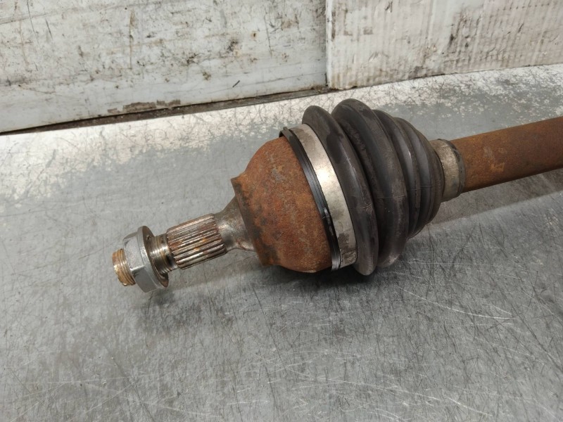 Recambio de transmision delantera izquierda para peugeot 2008 (--.2013) allure referencia OEM IAM 9684135380  