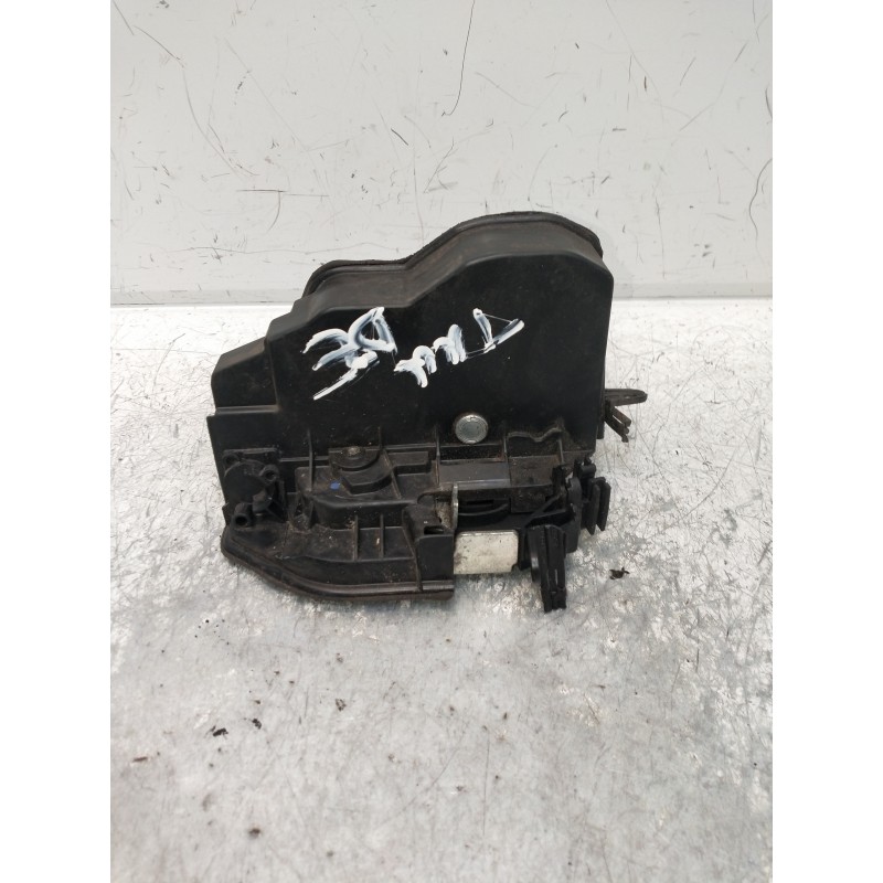 Recambio de motor cierre centralizado trasero derecho para bmw serie 1 berlina (e81/e87) 118d referencia OEM IAM 7202148  5P