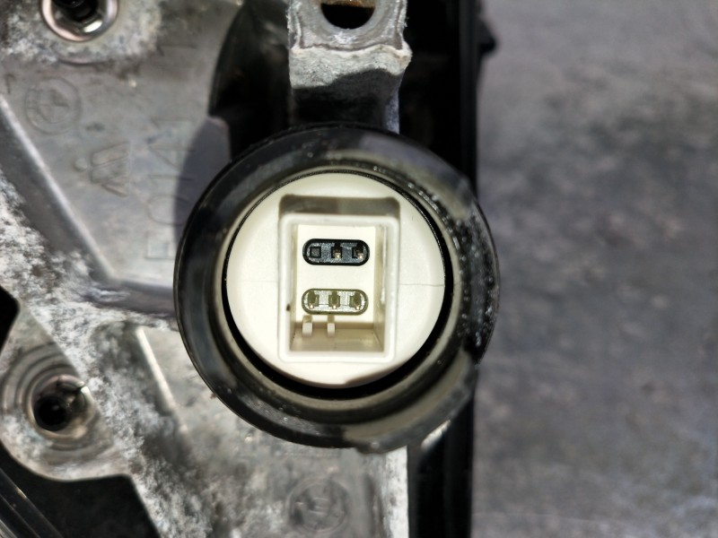 Recambio de retrovisor derecho para bmw serie 1 berlina (e81/e87) 118d referencia OEM IAM ELECTRICO 1 ENCHUFE 5 CABLES