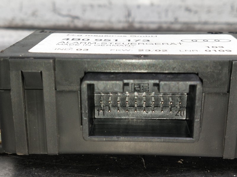 Recambio de modulo electronico para audi s3 (8l) 1.8 t (165kw) referencia OEM IAM 4B0951173  