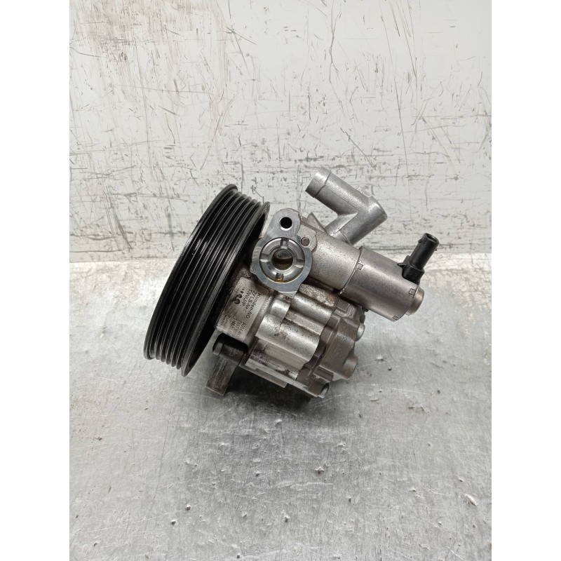 Recambio de bomba direccion para mercedes clase c (w204) lim. c 250 cgi blueefficiency (204.047) referencia OEM IAM 7693955149 A