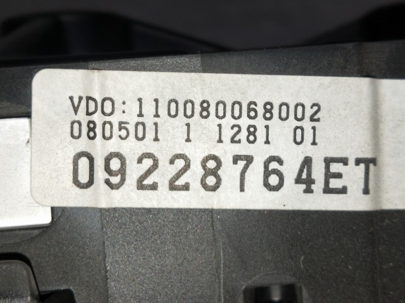 Recambio de cuadro instrumentos para opel astra g berlina club referencia OEM IAM 09228764ET 110080068002 