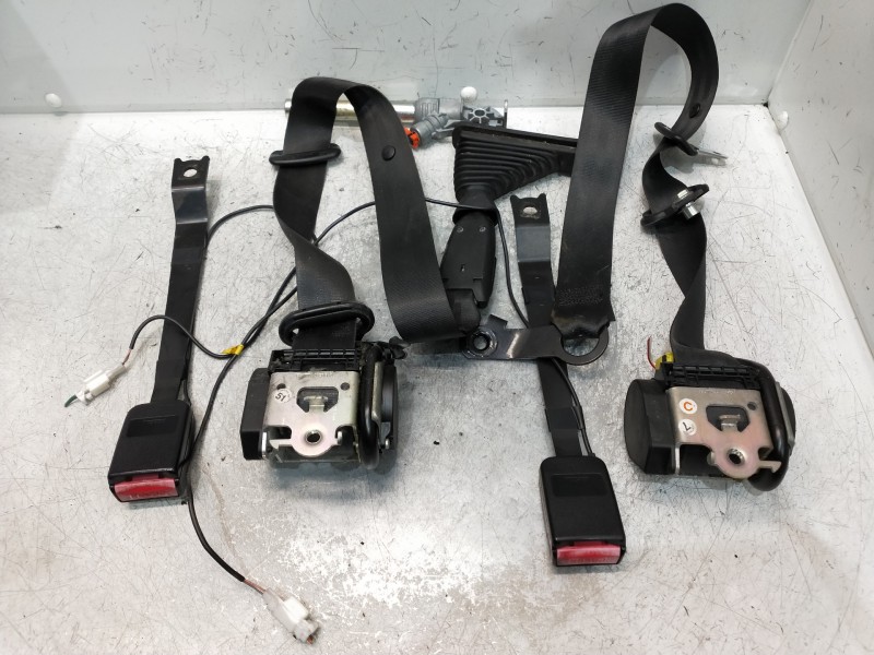 Recambio de juego cinturones delantero para nissan qashqai (j10) tekna referencia OEM IAM   