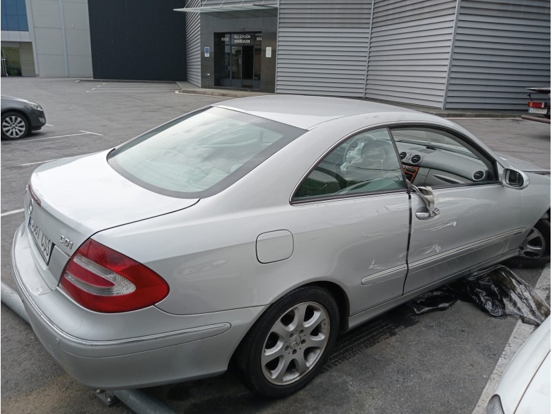 mercedes clase clk (w209) coupe del año 2004