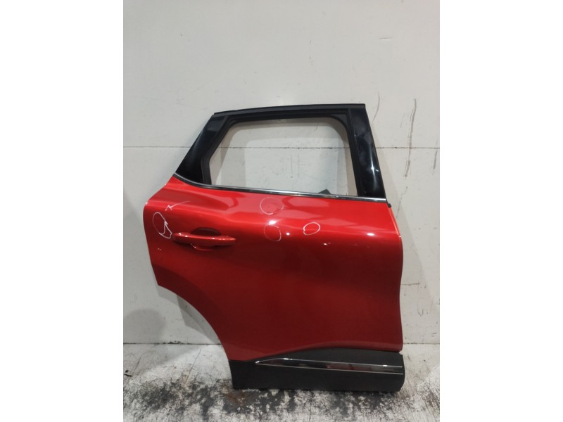 Recambio de puerta trasera derecha para renault captur ii 1.0 referencia OEM IAM   5P