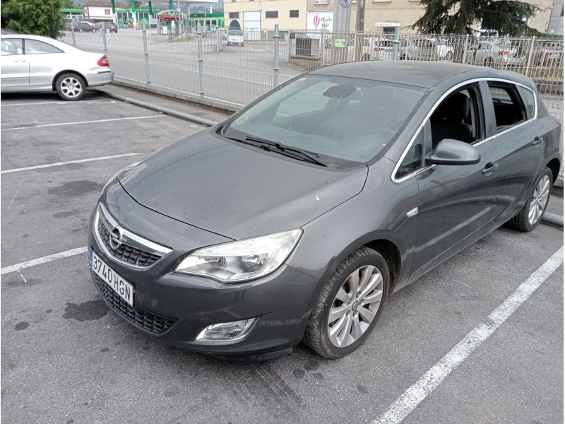 opel astra j lim. del año 2011