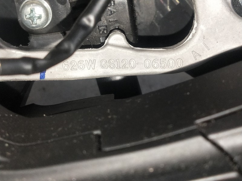 Recambio de volante para toyota avensis advance referencia OEM IAM GS12006500A  