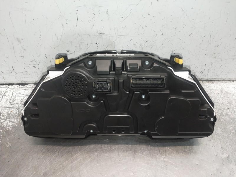 Recambio de cuadro instrumentos para toyota avensis advance referencia OEM IAM 8380005V61NL 000432 