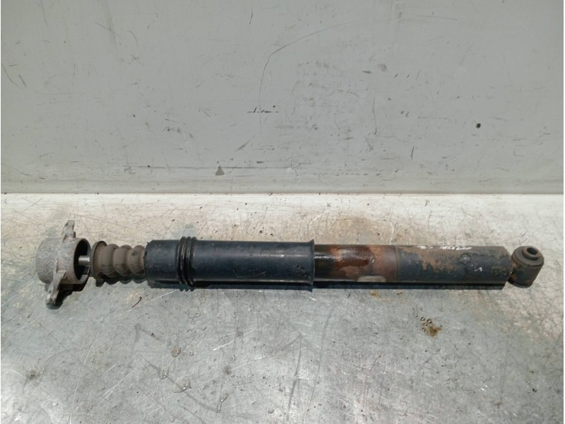 Recambio de amortiguador trasero izquierdo para peugeot 307 break / sw (s1) break xt referencia OEM IAM   