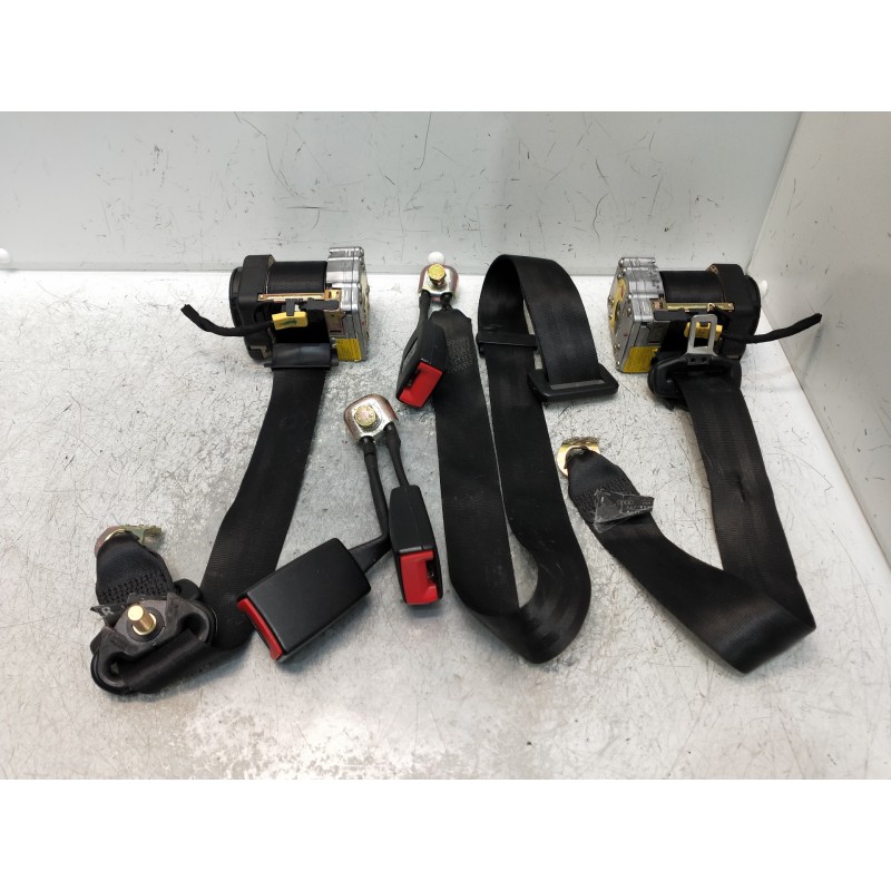 Recambio de juego cinturones trasero para mercedes clase a (bm 177) a 200 d (177.012) referencia OEM IAM   VER FOTOS