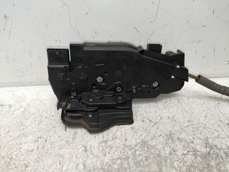 Recambio de motor cierre centralizado delantero derecho para mercedes clase a (bm 177) a 200 d (177.012) referencia OEM IAM A099