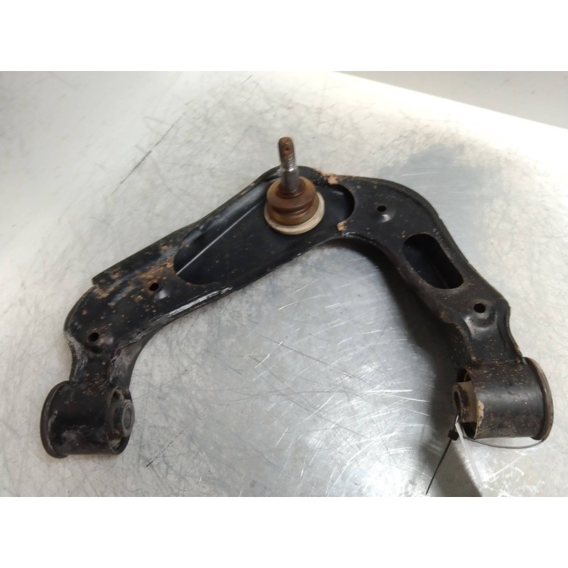Recambio de brazo suspension superior delantero derecho para nissan navara pick-up (d40m) double cab le 4x4 referencia OEM IAM  