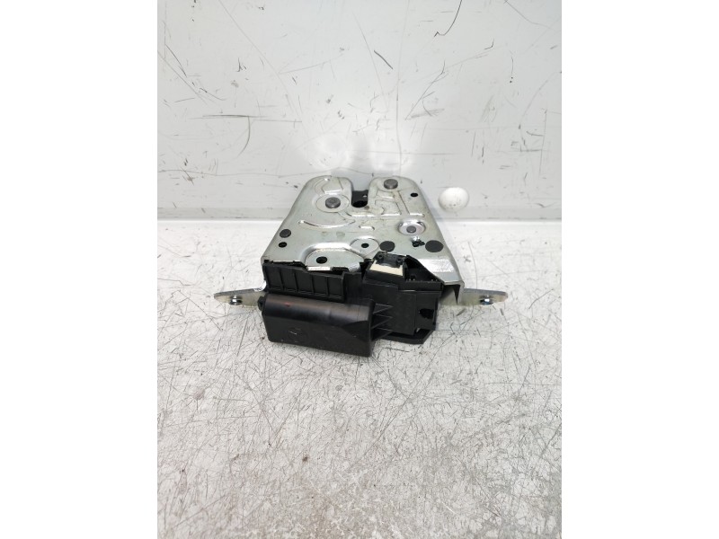 Recambio de motor cierre centralizado porton para mercedes clase a (bm 177) a 200 d (177.012) referencia OEM IAM A0997303301 A17