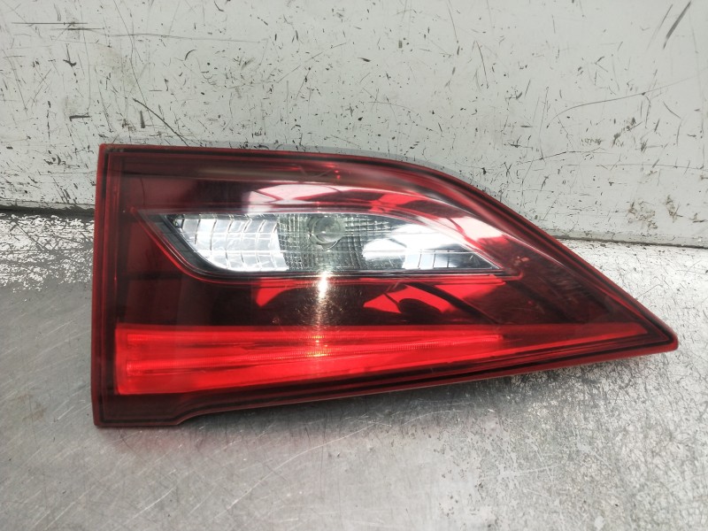 Recambio de piloto trasero derecho interior para toyota avensis advance referencia OEM IAM JL900450577319 8158005160 