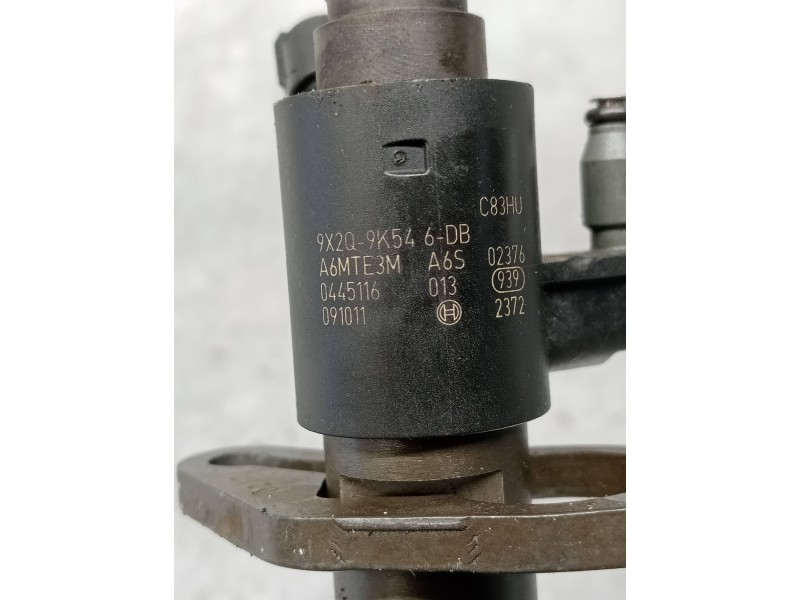 Recambio de inyector para jaguar xf 3.0 v6 diesel grace referencia OEM IAM 0445116091011 9X2Q9K546DB BOSCH