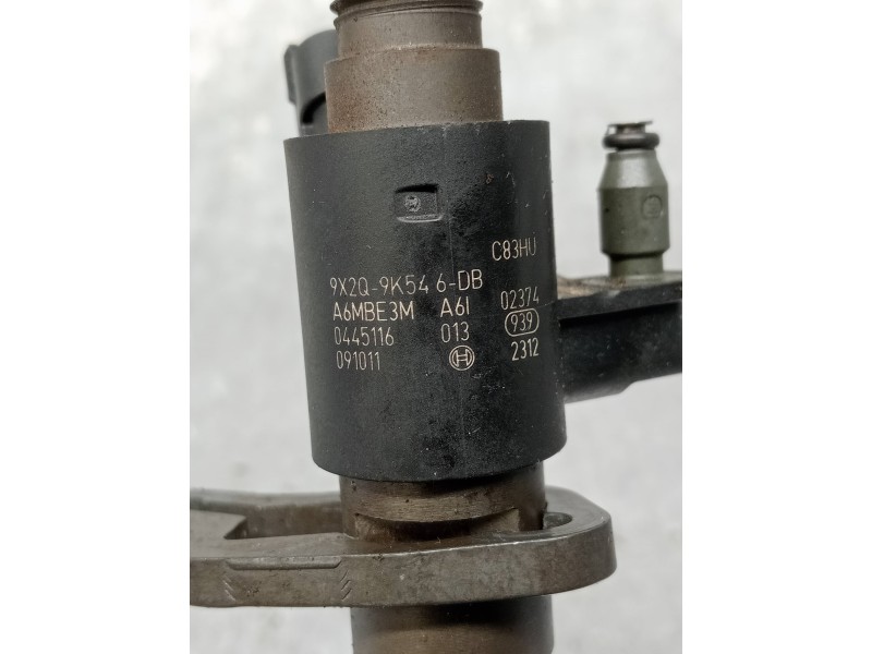 Recambio de inyector para jaguar xf 3.0 v6 diesel grace referencia OEM IAM 0445116091011 9X2Q9K546DB BOSCH