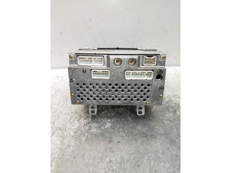Recambio de sistema audio / radio cd para toyota corolla (e12) 1.6 linea sol berlina 3/5 referencia OEM IAM   