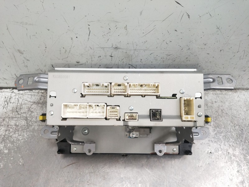 Recambio de sistema audio / radio cd para toyota avensis advance referencia OEM IAM 8614005200 CVVS65F0AE 10R038056