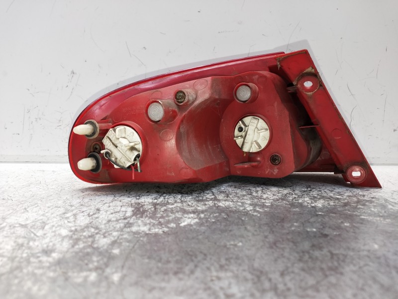 Recambio de piloto trasero derecho para daewoo lacetti se referencia OEM IAM   