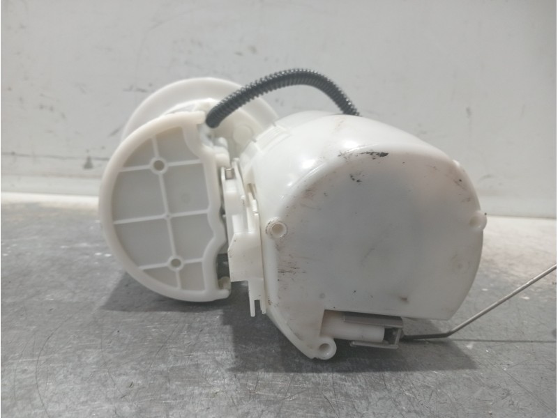 Recambio de bomba combustible para toyota avensis advance referencia OEM IAM 7702005140  
