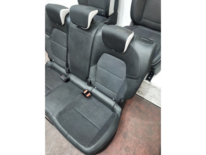 Recambio de juego asientos completo para renault captur ii 1.0 referencia OEM IAM   5P