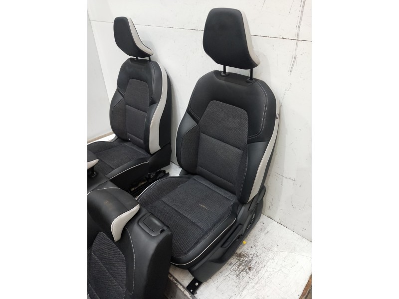 Recambio de juego asientos completo para renault captur ii 1.0 referencia OEM IAM   5P