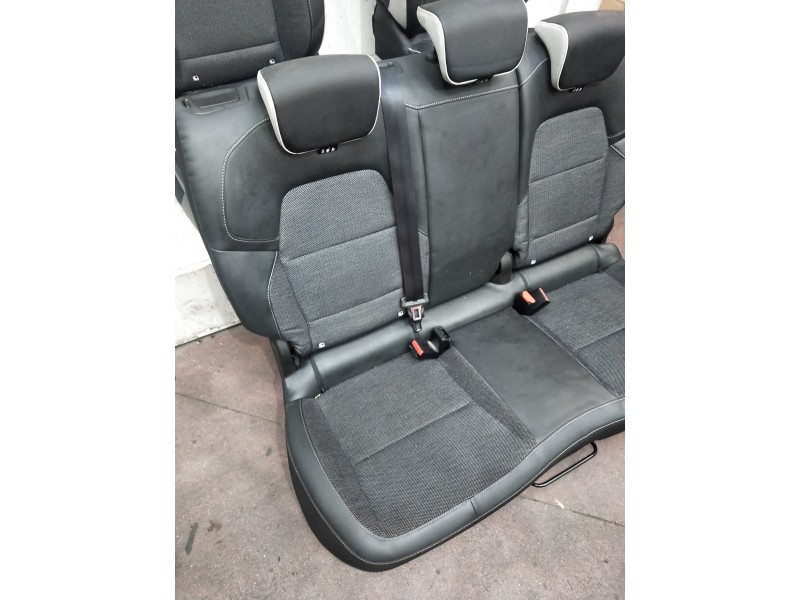 Recambio de juego asientos completo para renault captur ii 1.0 referencia OEM IAM   5P