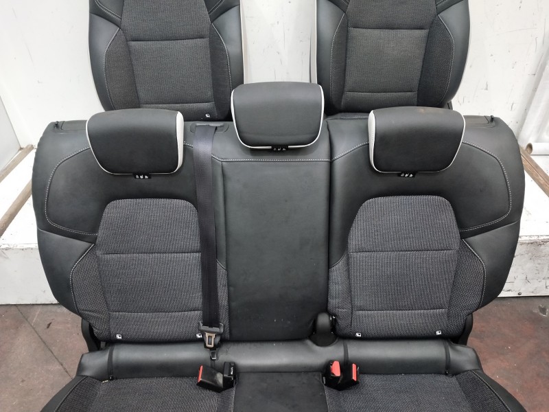 Recambio de juego asientos completo para renault captur ii 1.0 referencia OEM IAM   5P