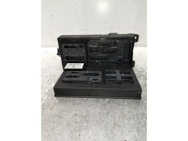 Recambio de caja reles / fusibles para mercedes clase cls (w219) 350 cgi (219.357) referencia OEM IAM 2115456101  