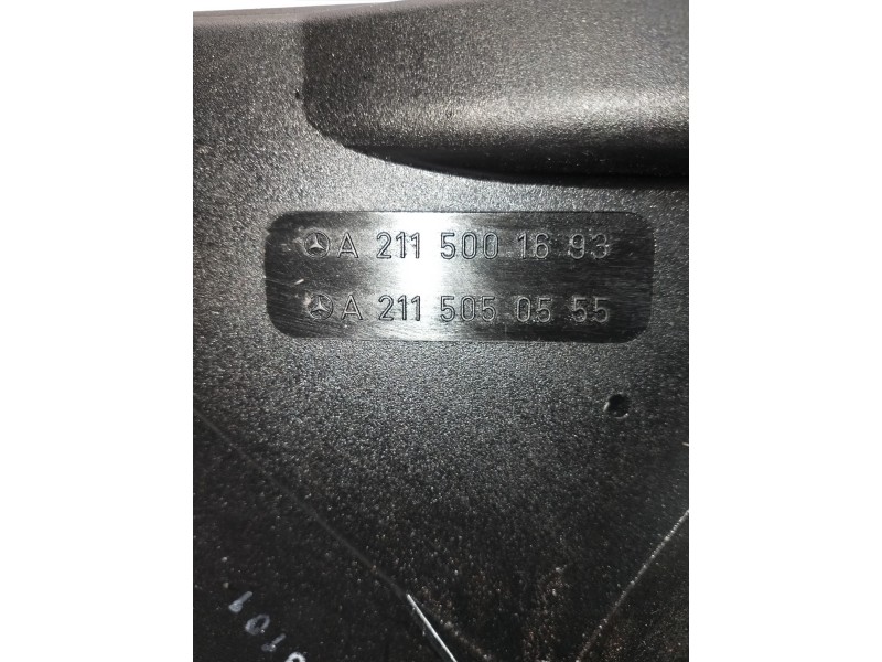 Recambio de electroventilador para mercedes clase cls (w219) 350 cgi (219.357) referencia OEM IAM A2115001693 A2115050555 