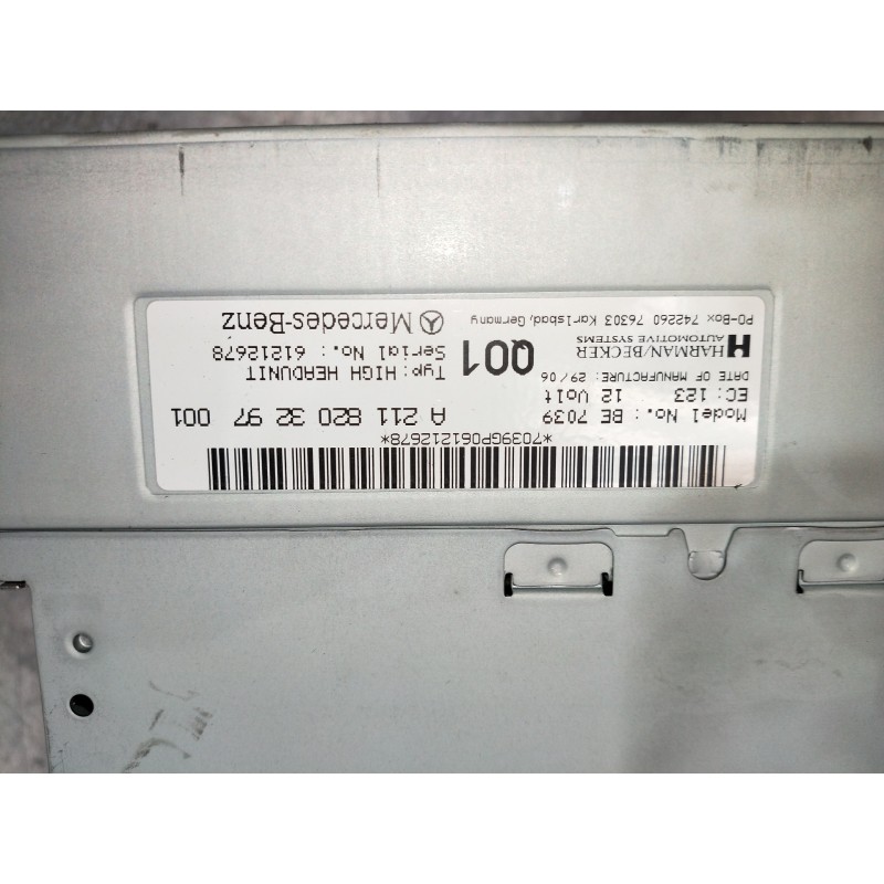 Recambio de sistema audio / radio cd para mercedes clase cls (w219) 350 cgi (219.357) referencia OEM IAM A2118203297 61212678 