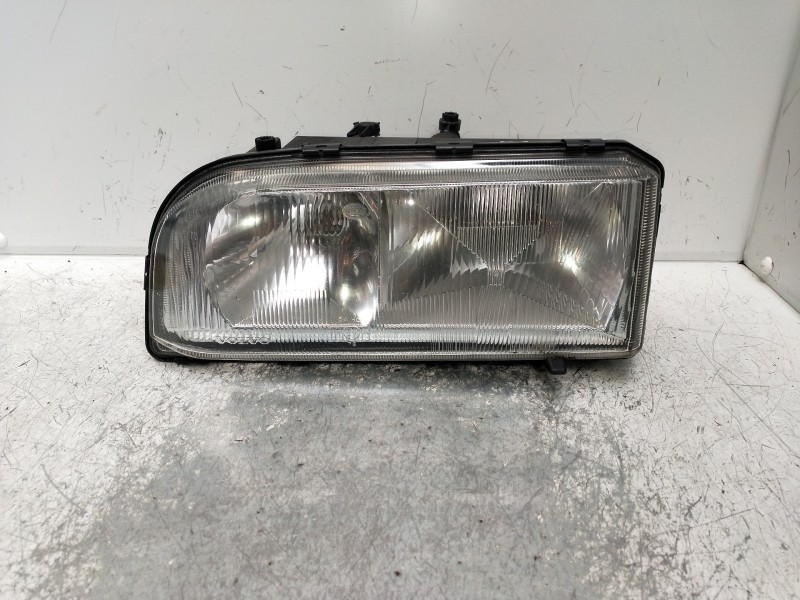 Recambio de faro izquierdo para volvo serie 850 2.5 10v berlina referencia OEM IAM   