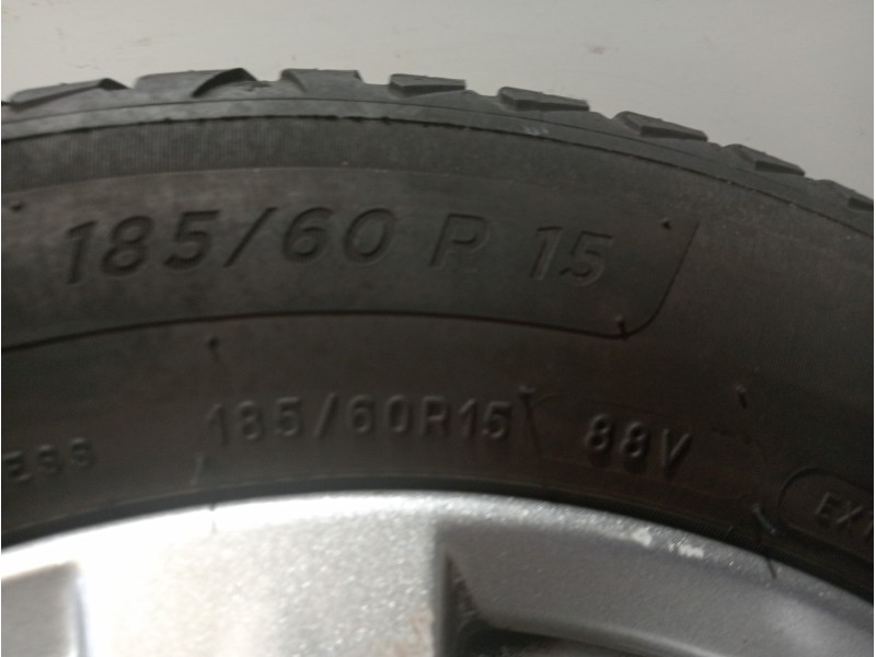 Recambio de juego llantas para seat toledo (kg3) style referencia OEM IAM   185/60/15