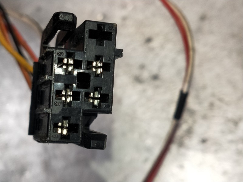 Recambio de motor cierre centralizado trasero izquierdo para volvo serie 850 2.5 10v berlina referencia OEM IAM   4P