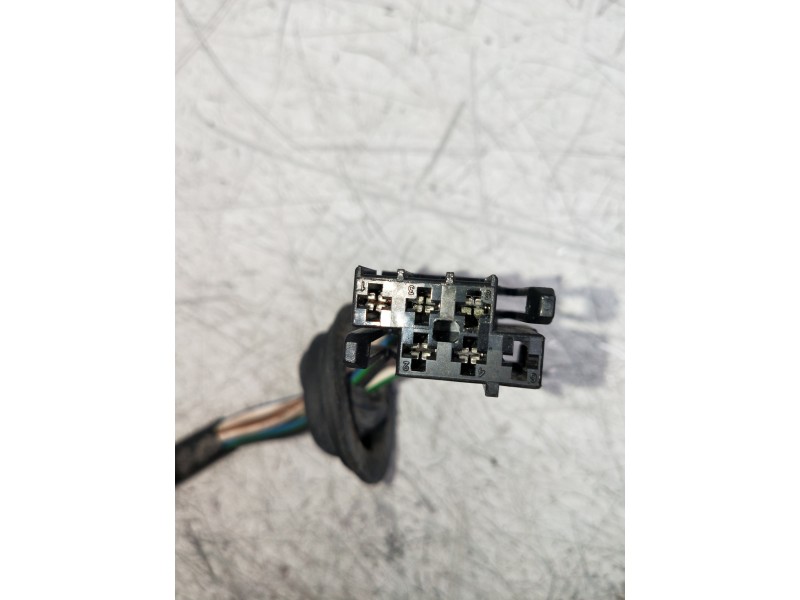 Recambio de retrovisor izquierdo para volvo serie 850 2.5 10v berlina referencia OEM IAM  ELECTRICO 1 ENCHUFE